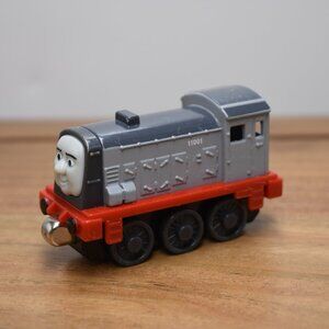 Dennis 11001 Diecast Train Take and Play Push Along Thomas & Friends Mattel 2010